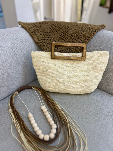 کیف دستی زنانه رافیا دسته چوبی طرح مینیمال